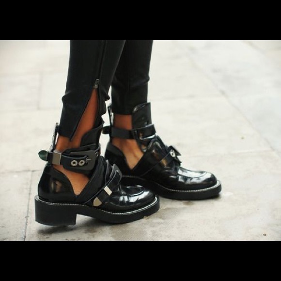 balenciaga boots ceinture